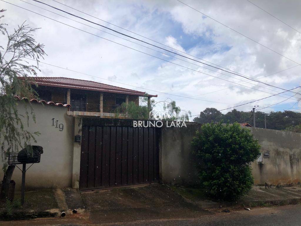 Casa à venda com 4 quartos, 200m² - Foto 23