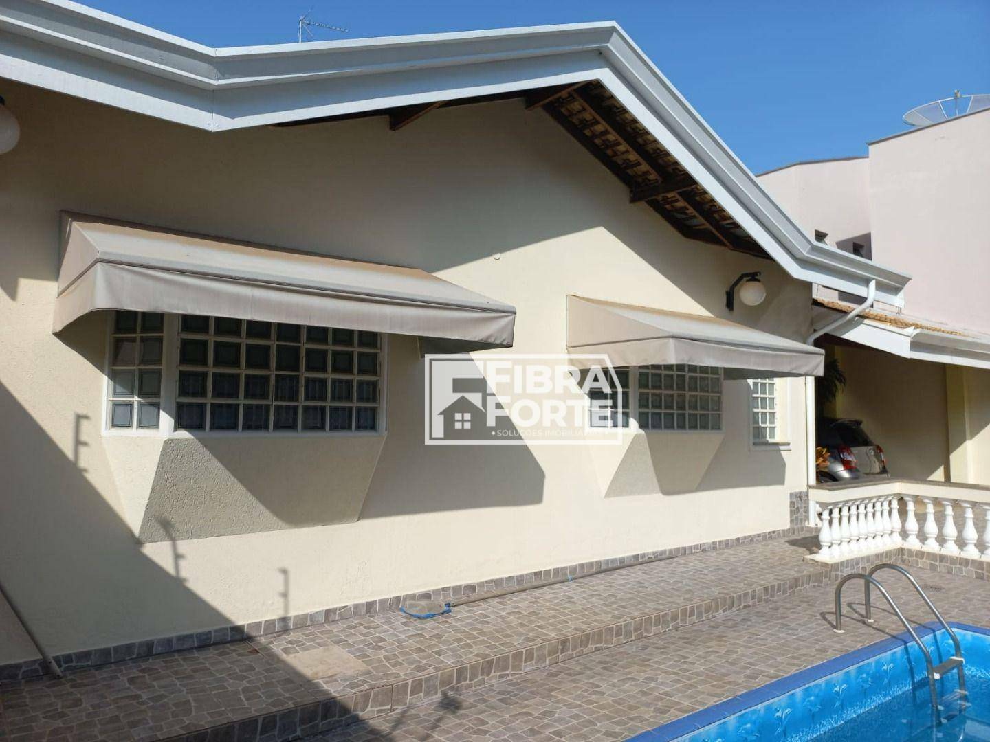 Casa à venda com 4 quartos, 215m² - Foto 3