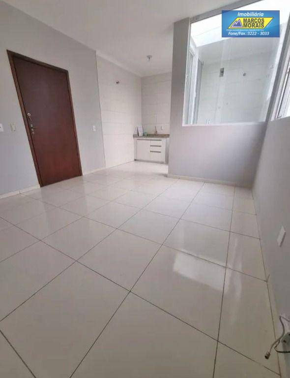 Apartamento para alugar com 2 quartos, 52m² - Foto 4