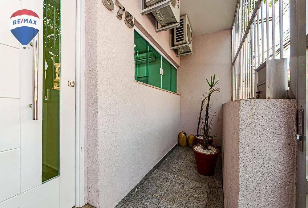 Casa à venda com 2 quartos, 140m² - Foto 9