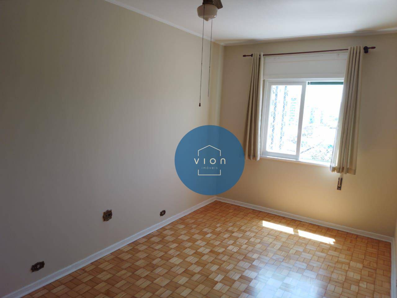 Apartamento à venda com 3 quartos, 136m² - Foto 5