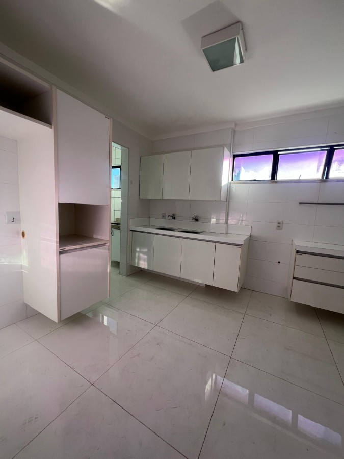 Apartamento à venda com 3 quartos, 146m² - Foto 37