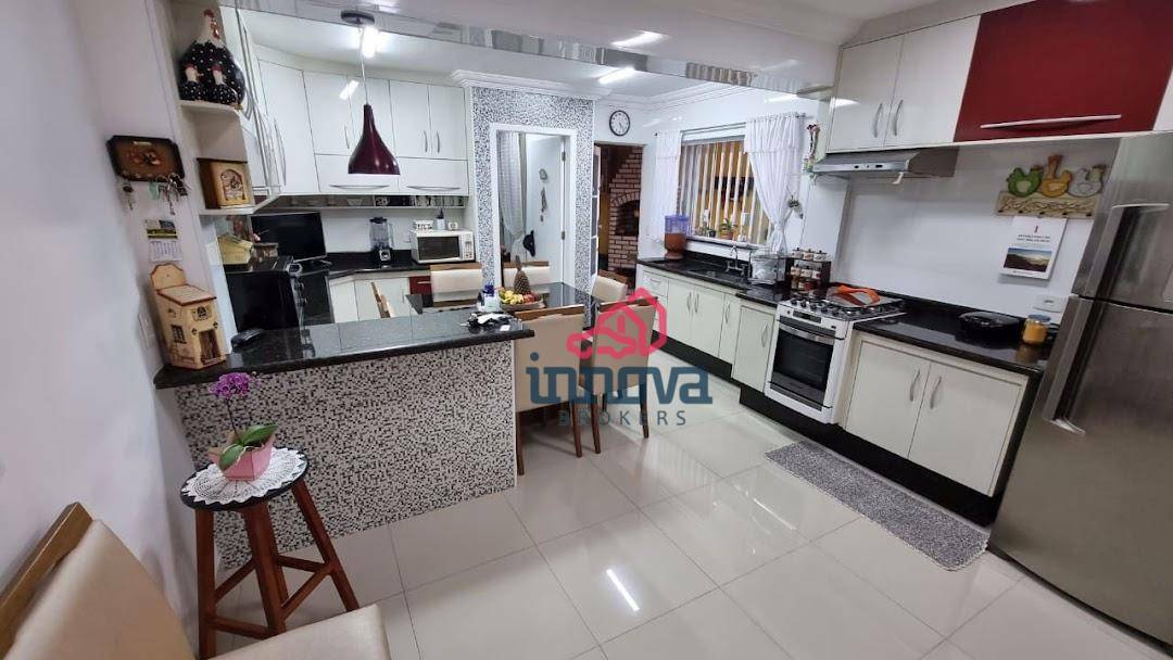 Sobrado à venda com 4 quartos, 192m² - Foto 4