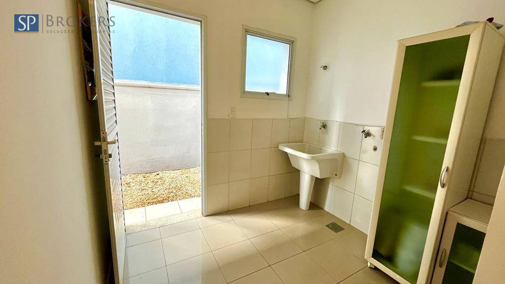 Casa de Condomínio à venda com 3 quartos, 331m² - Foto 13