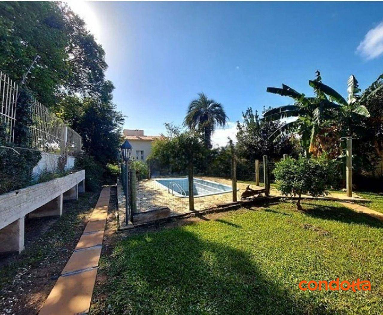 Casa, 4 quartos, 250 m² - Foto 4