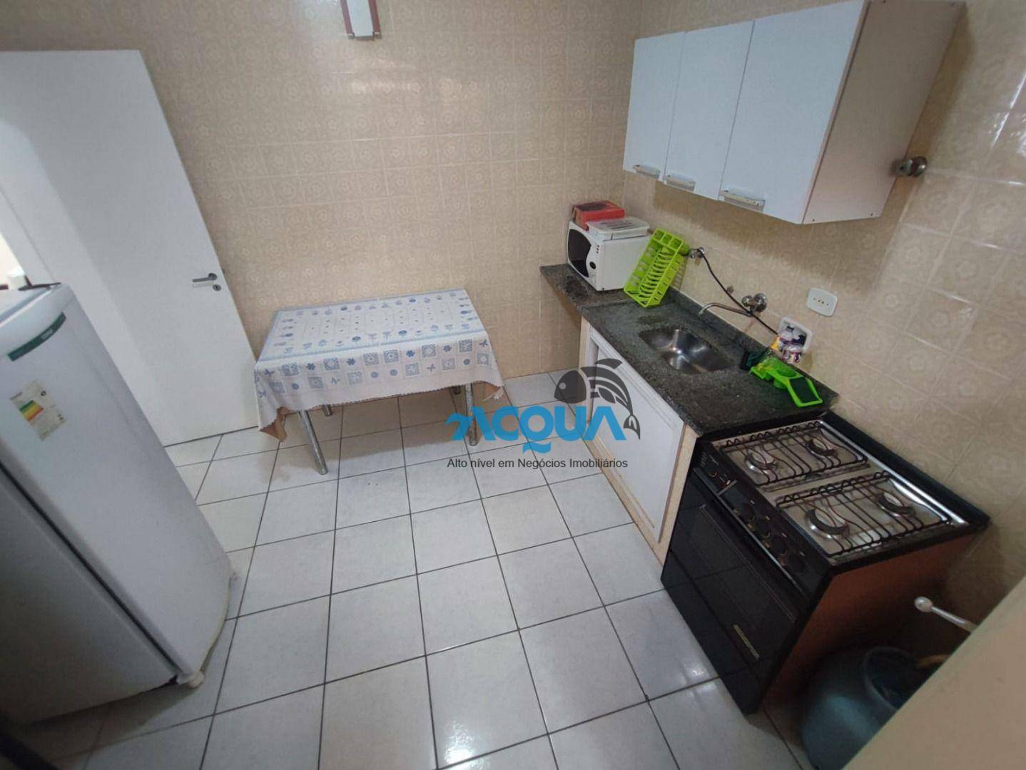 Apartamento à venda com 2 quartos, 70m² - Foto 4