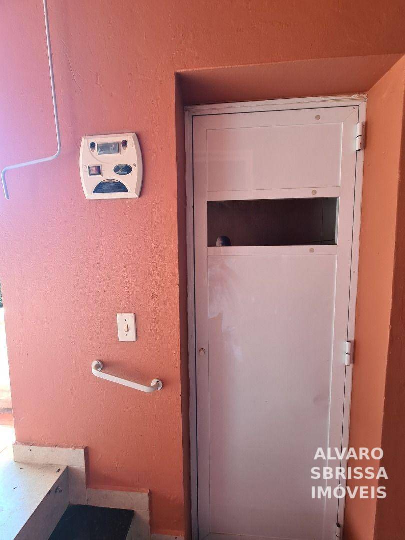 Chácara à venda com 3 quartos, 219m² - Foto 37