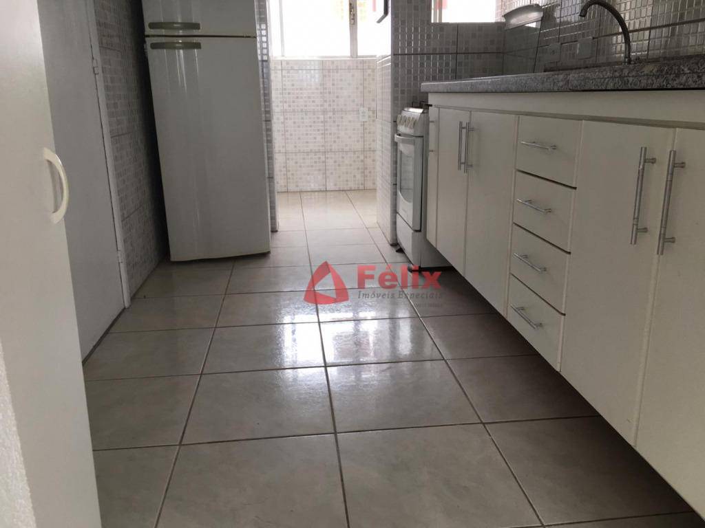 Apartamento à venda com 3 quartos, 80m² - Foto 9