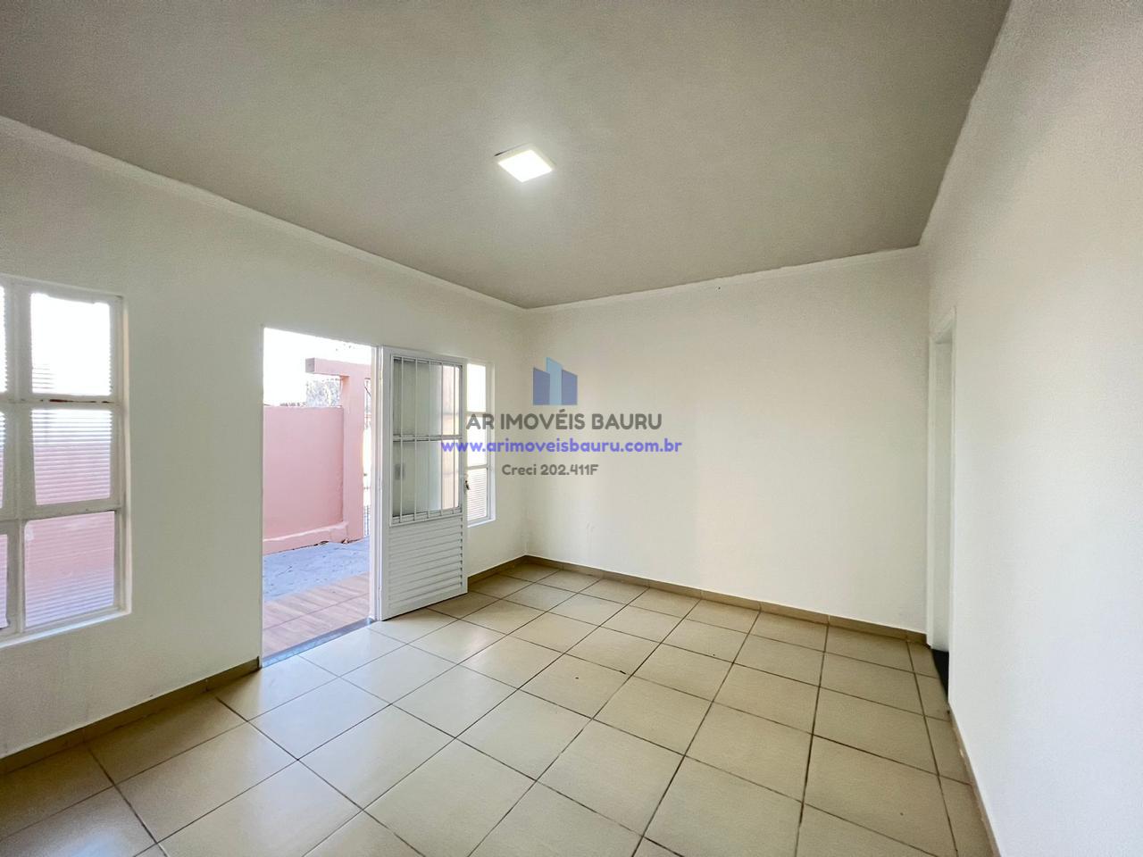 Casa à venda com 2 quartos, 306m² - Foto 4