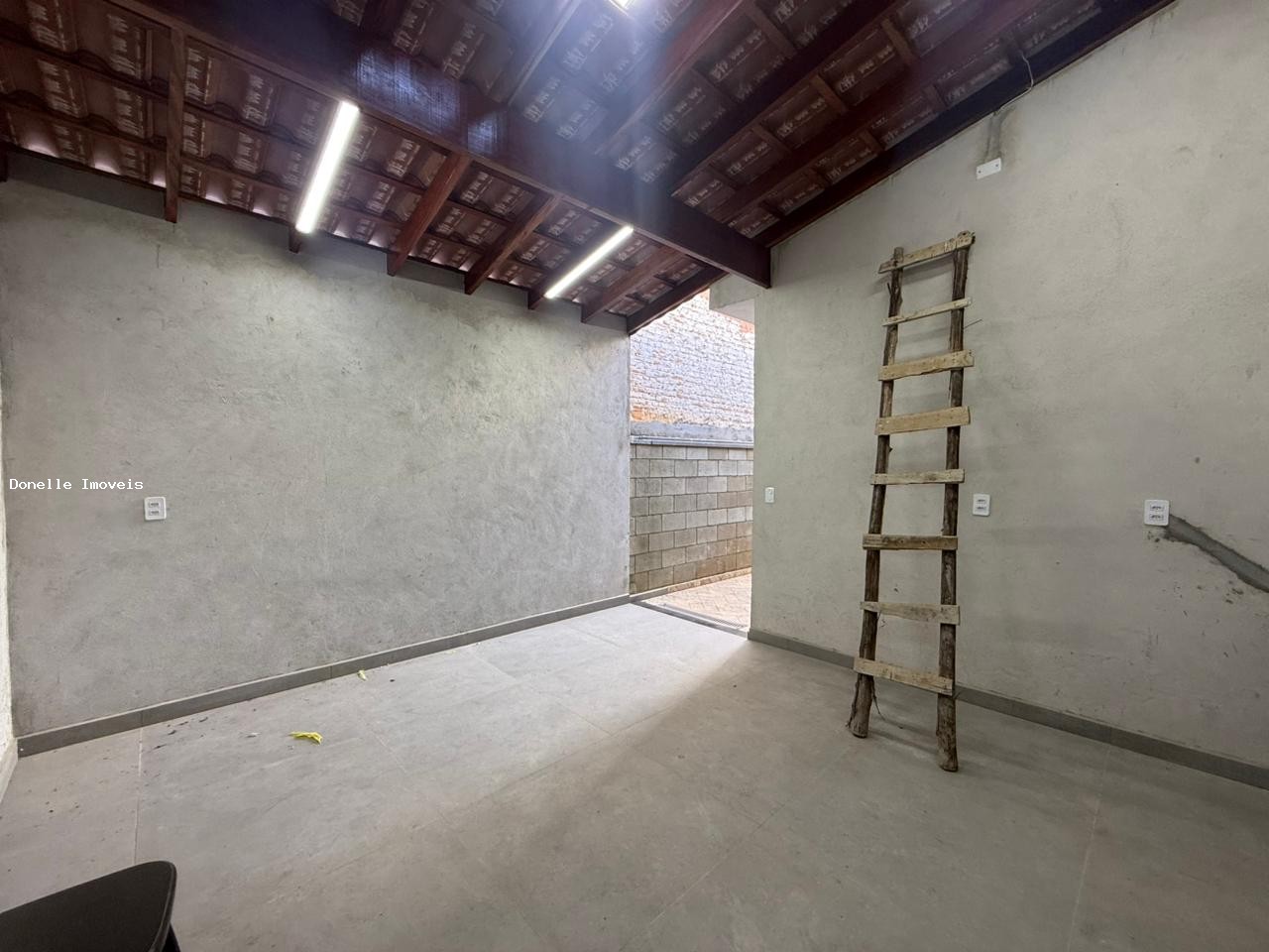 Casa para alugar com 3 quartos, 90m² - Foto 8