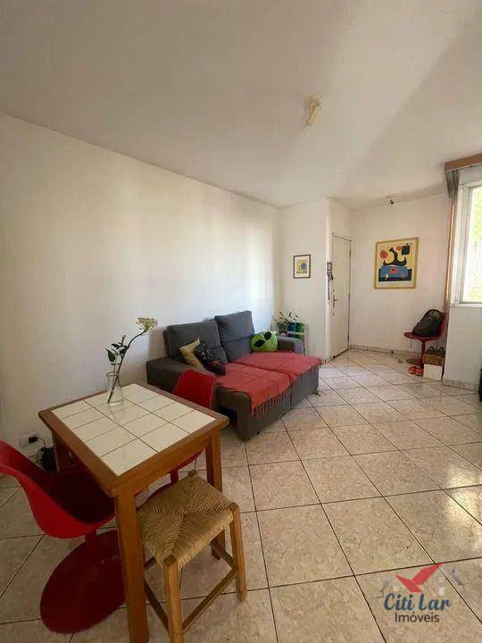 Apartamento à venda com 2 quartos, 63m² - Foto 3