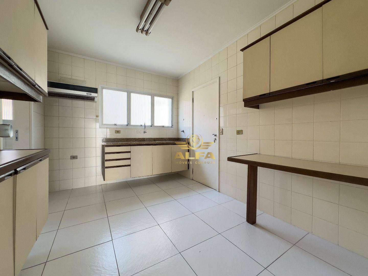 Apartamento à venda com 3 quartos, 135m² - Foto 17