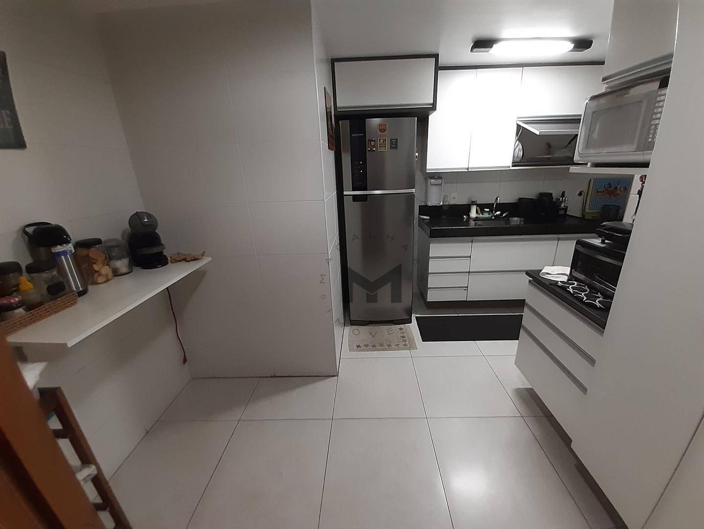 Apartamento à venda com 2 quartos, 85m² - Foto 13