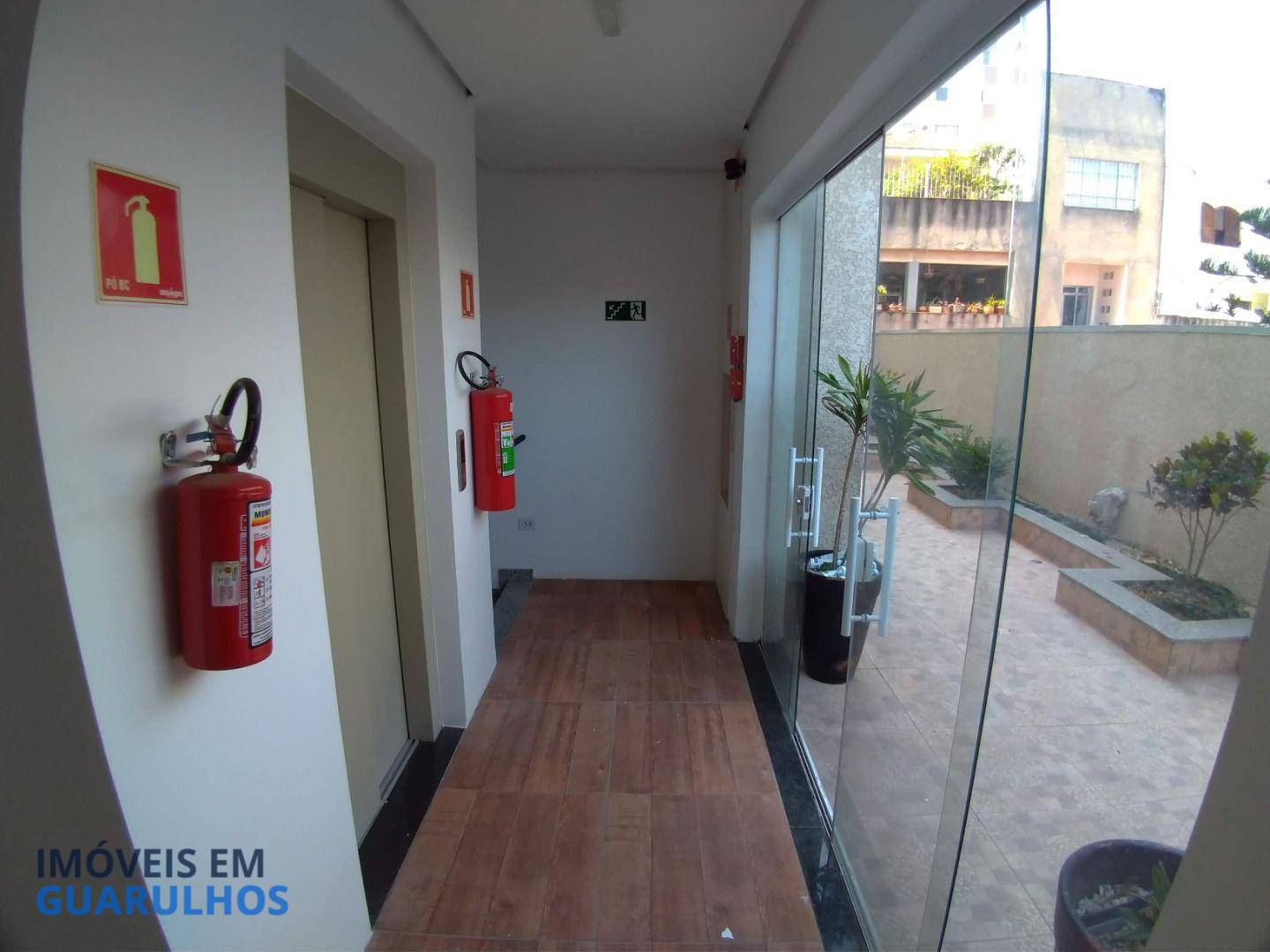 Apartamento à venda com 2 quartos, 52m² - Foto 11