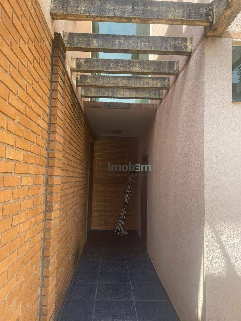 Sobrado à venda com 4 quartos, 182m² - Foto 11