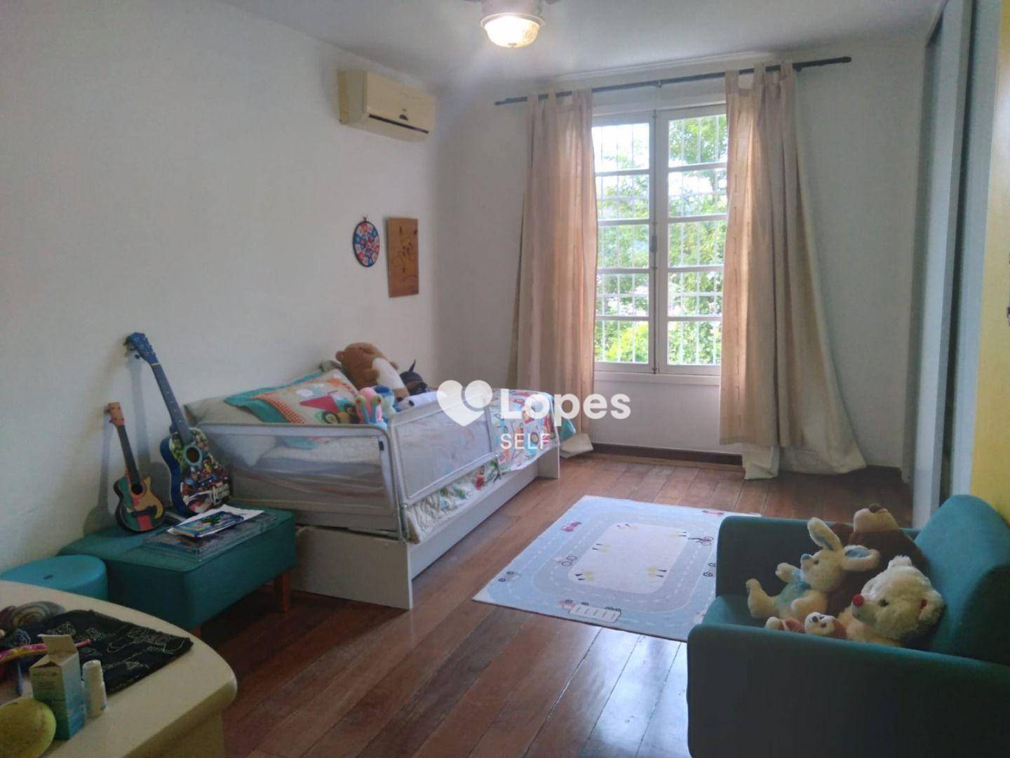 Casa à venda com 4 quartos, 320m² - Foto 10