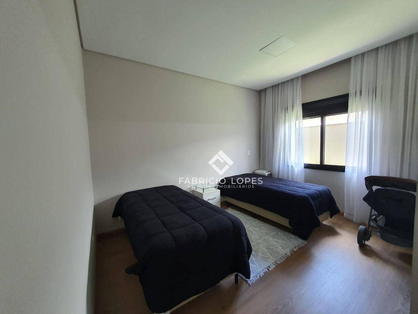 Casa à venda com 4 quartos, 300m² - Foto 15