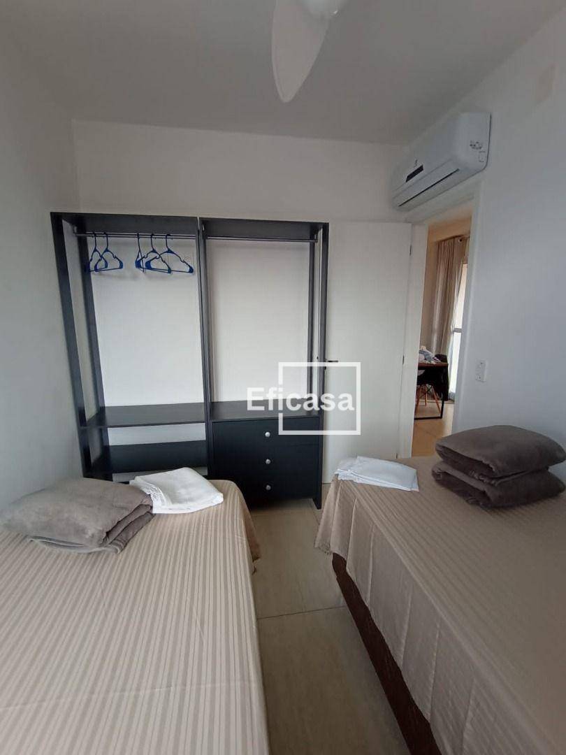 Apartamento à venda com 2 quartos, 75m² - Foto 2