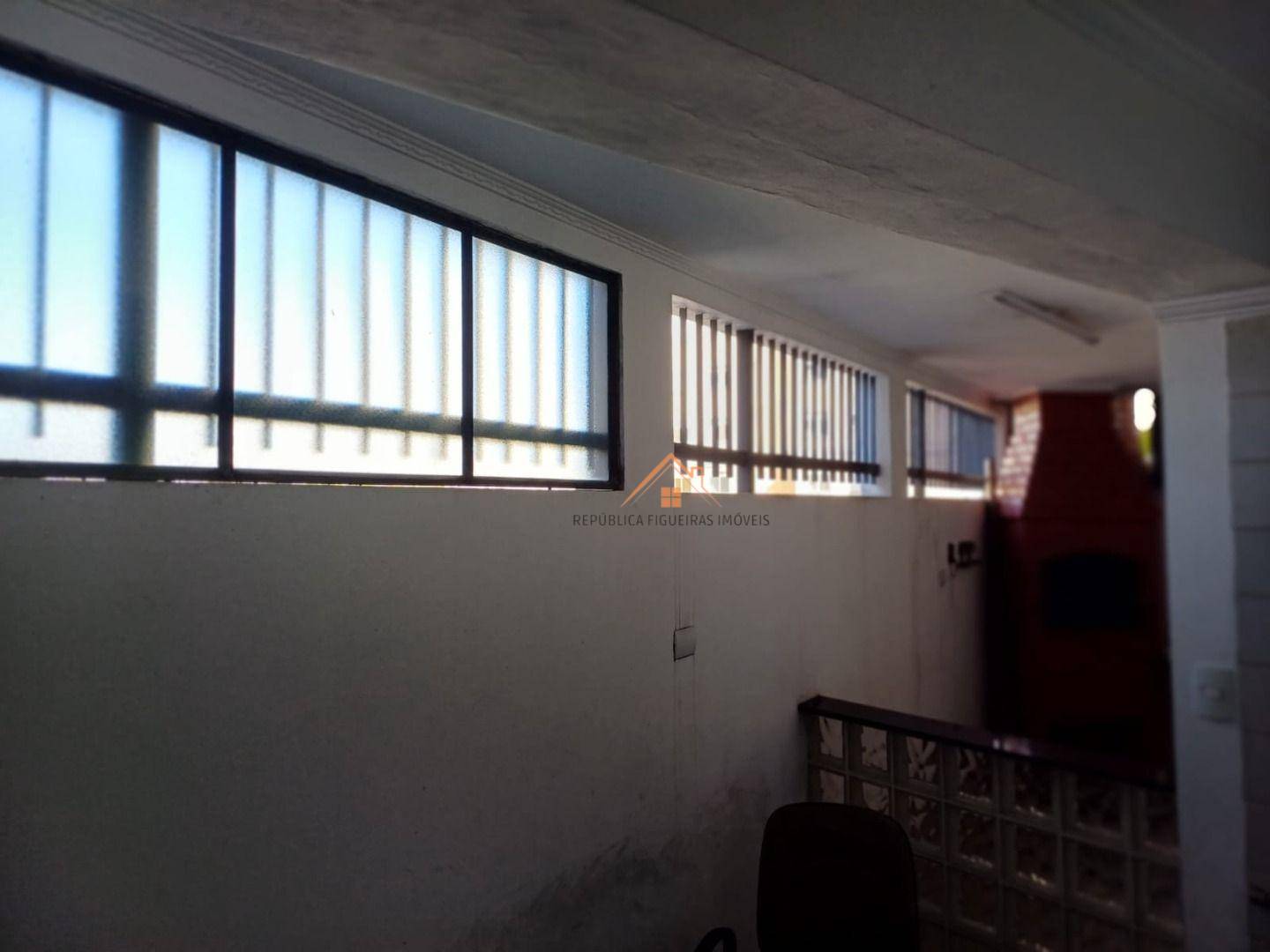 Sobrado à venda com 4 quartos, 200m² - Foto 10