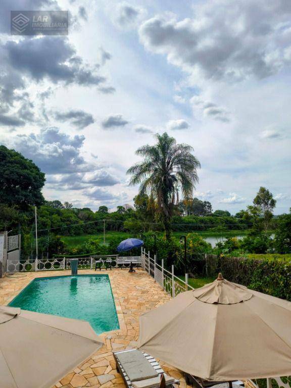 Chácara, 2 quartos, 1356 m² - Foto 1