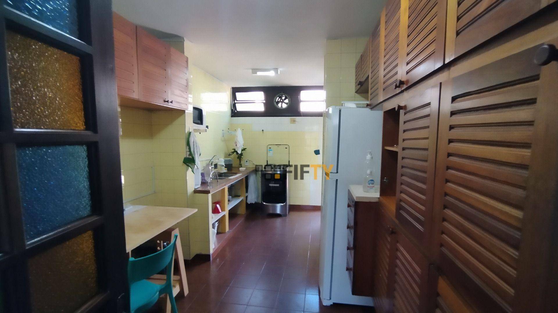 Casa à venda com 3 quartos, 250m² - Foto 37