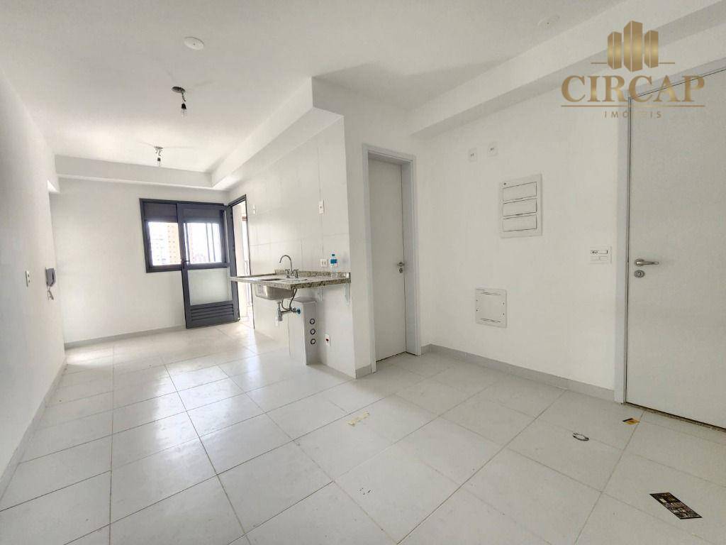 Apartamento à venda com 4 quartos, 150m² - Foto 8