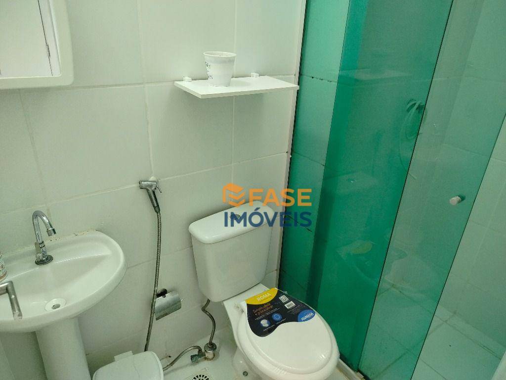 Apartamento para alugar com 2 quartos, 53m² - Foto 13