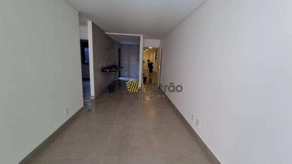 Apartamento à venda com 2 quartos, 69m² - Foto 25