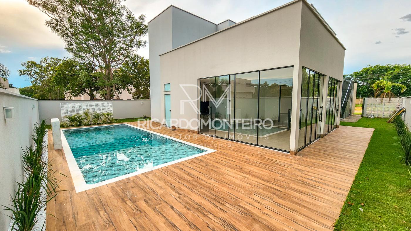 Casa de Condomínio à venda com 3 quartos, 600m² - Foto 1