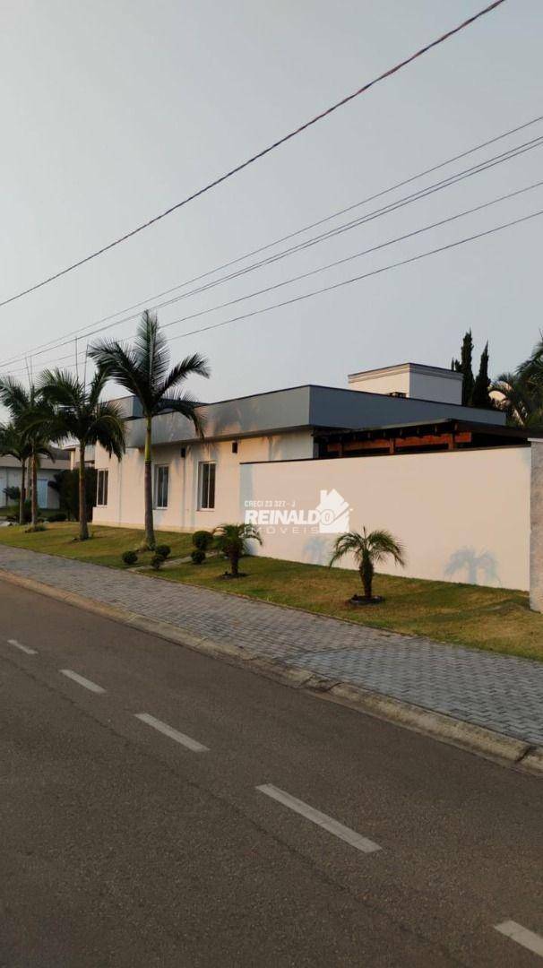 Casa de Condomínio à venda e aluguel com 3 quartos, 180m² - Foto 4