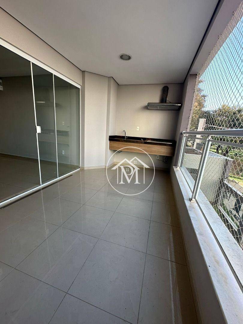 Apartamento à venda com 3 quartos, 123m² - Foto 1