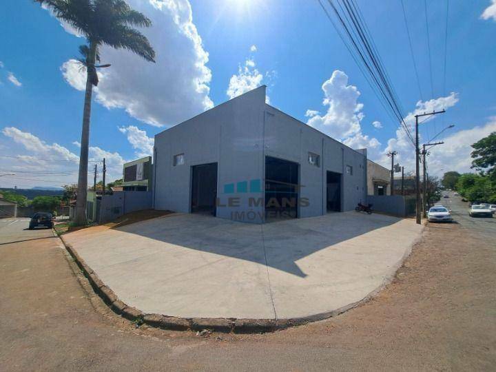 Depósito-Galpão-Armazém à venda e aluguel, 448m² - Foto 2