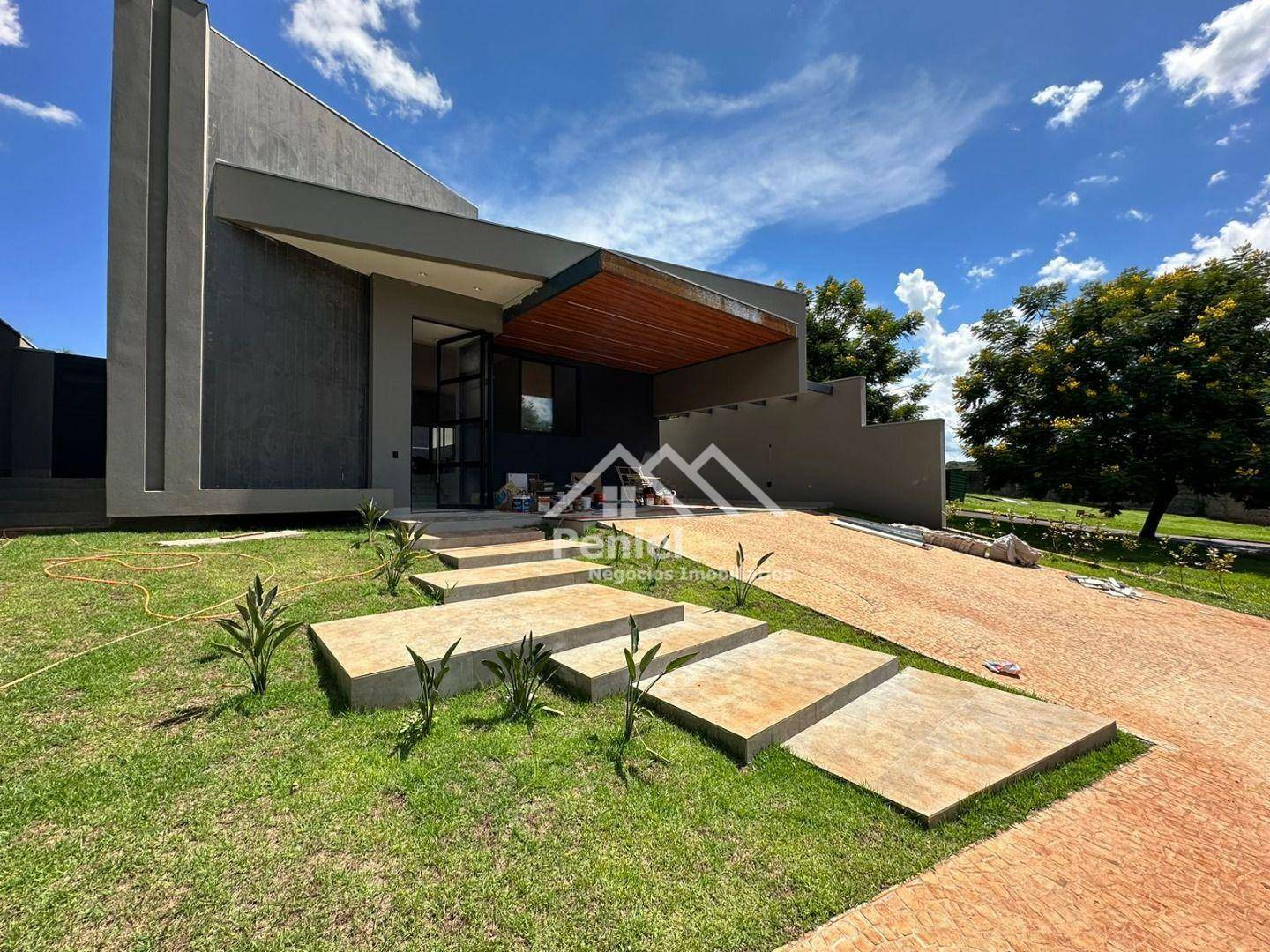 Casa de Condomínio à venda com 3 quartos, 296m² - Foto 2