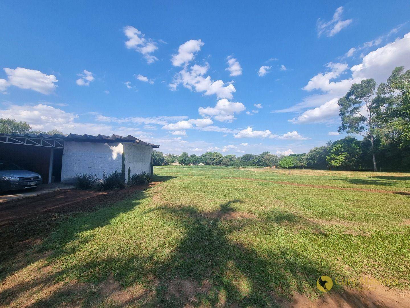 Chácara à venda com 2 quartos, 180m² - Foto 17