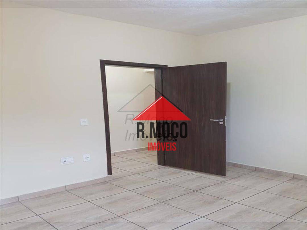 Casa à venda com 4 quartos, 144m² - Foto 14