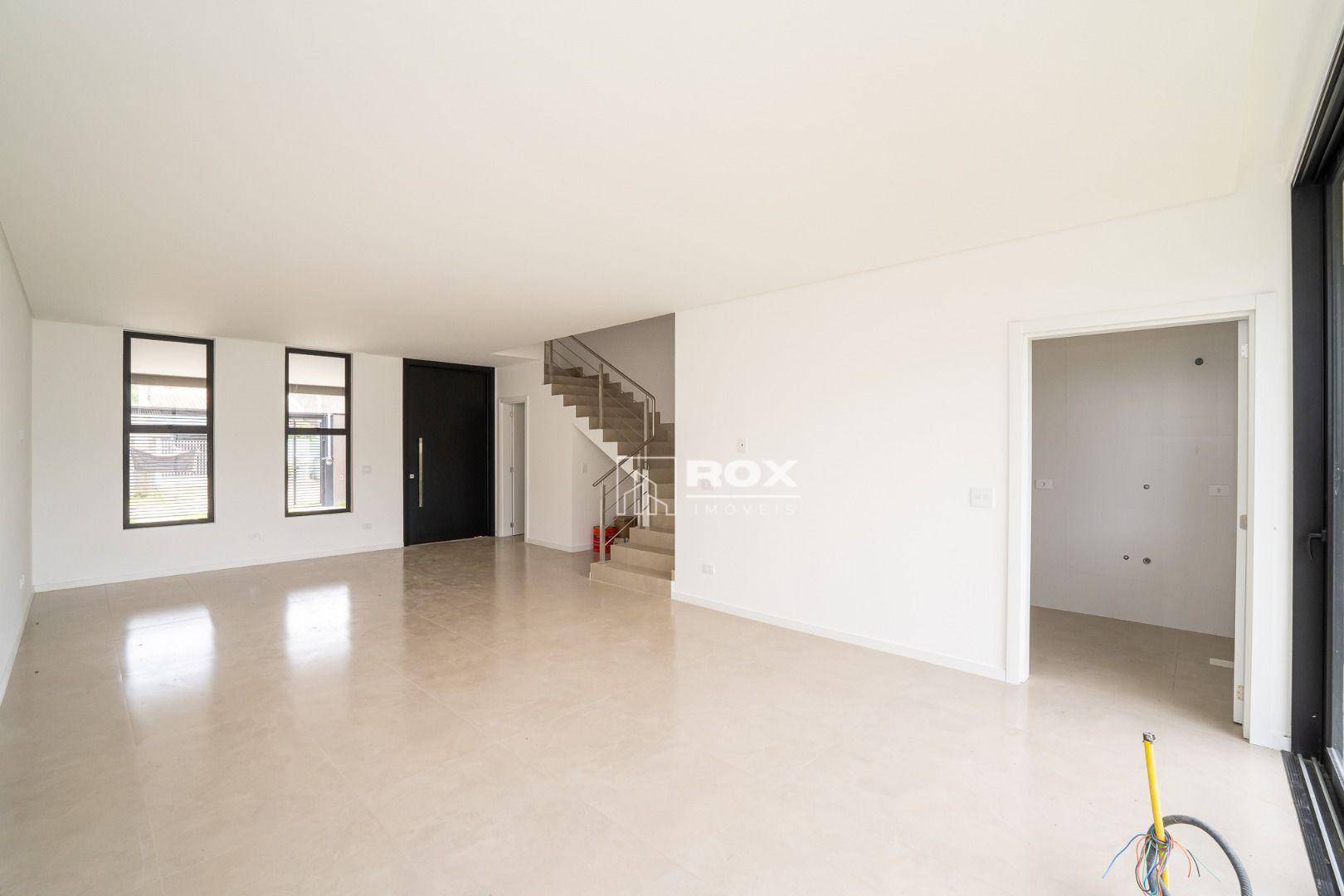 Sobrado à venda com 3 quartos, 185m² - Foto 2