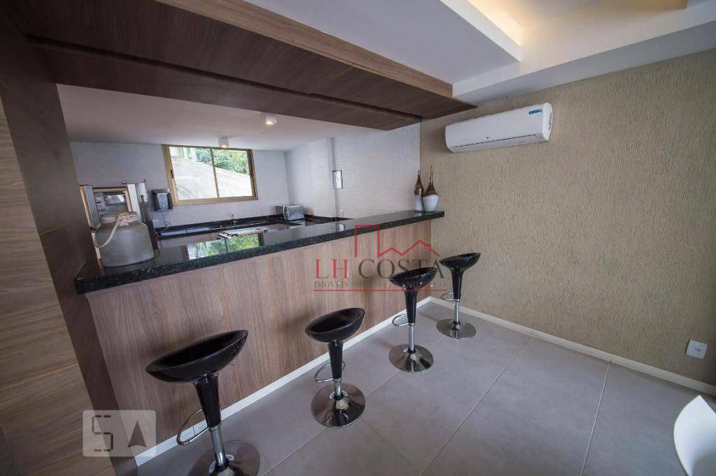 Apartamento à venda com 2 quartos, 60m² - Foto 18