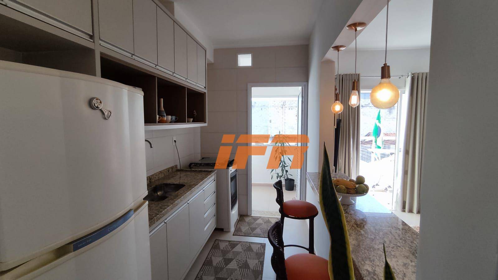 Apartamento à venda com 2 quartos, 69m² - Foto 5