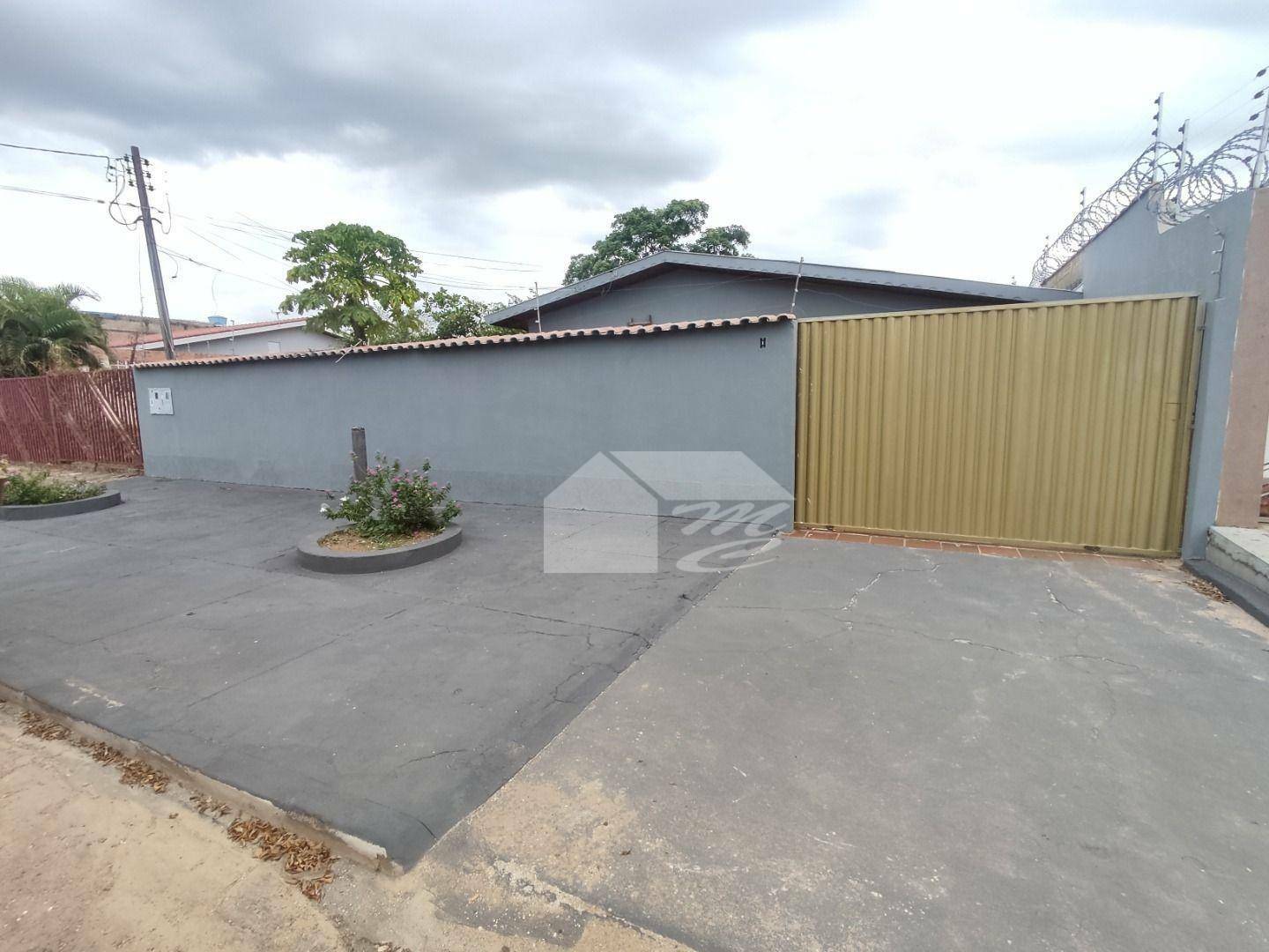 Casa, 3 quartos, 253 m² - Foto 1