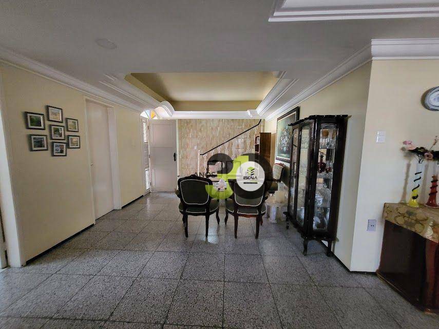 Casa à venda com 4 quartos, 319m² - Foto 17