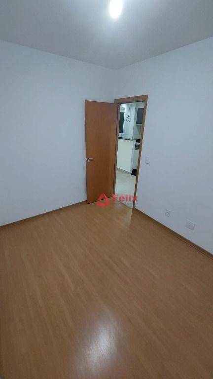 Apartamento à venda com 2 quartos, 39m² - Foto 14