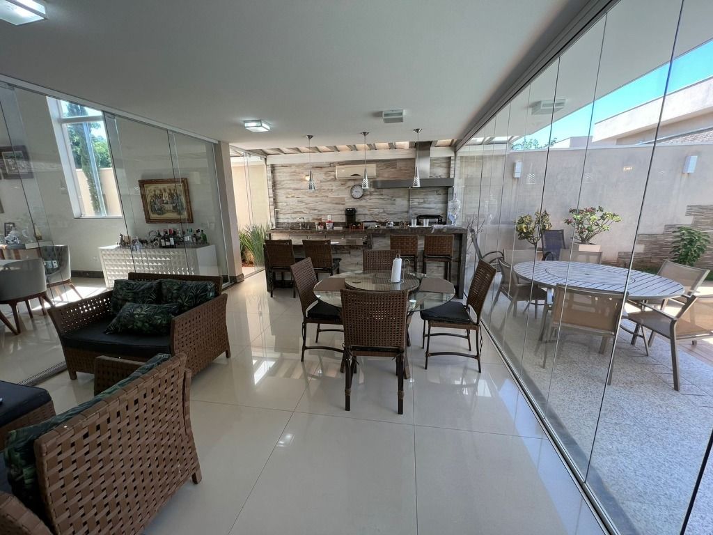 Casa de Condomínio à venda com 4 quartos, 330m² - Foto 55