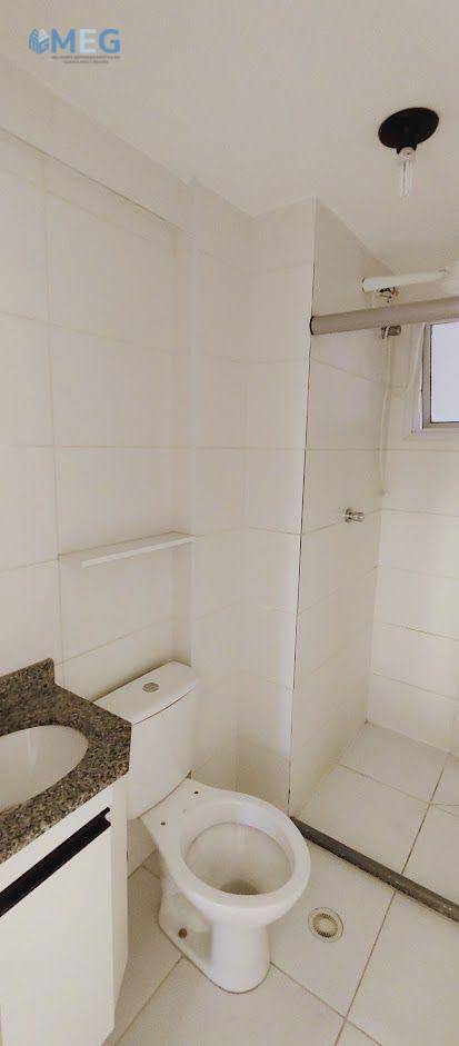 Apartamento para alugar com 3 quartos, 72m² - Foto 8