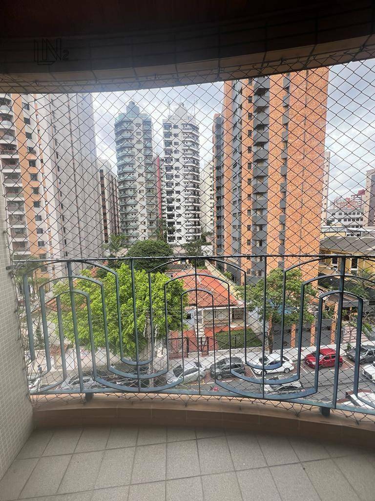 Apartamento para alugar com 2 quartos, 68m² - Foto 3