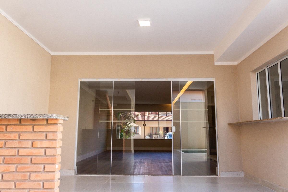 Casa de Condomínio à venda com 3 quartos, 264m² - Foto 18