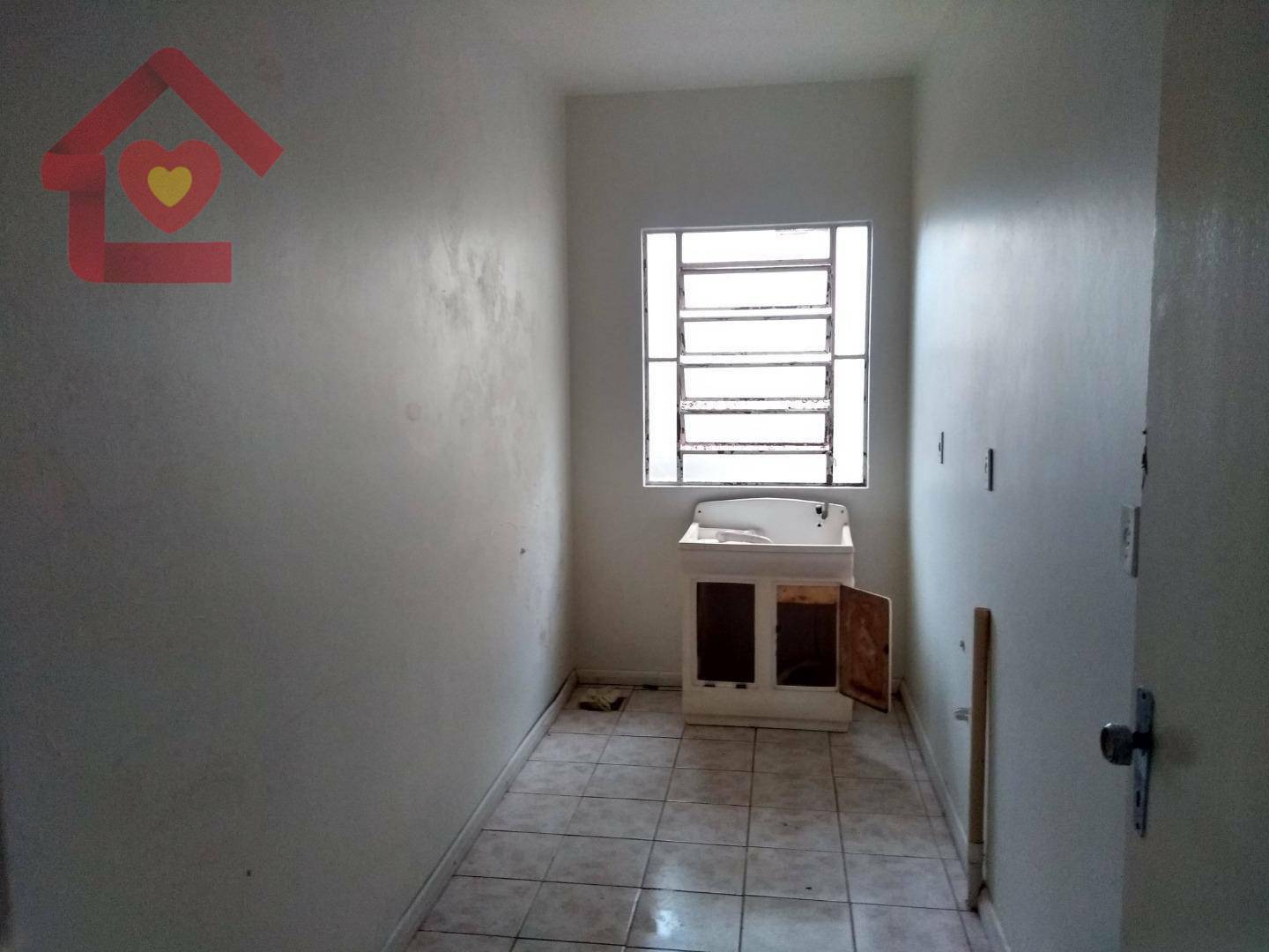 Casa para alugar com 2 quartos, 85m² - Foto 6