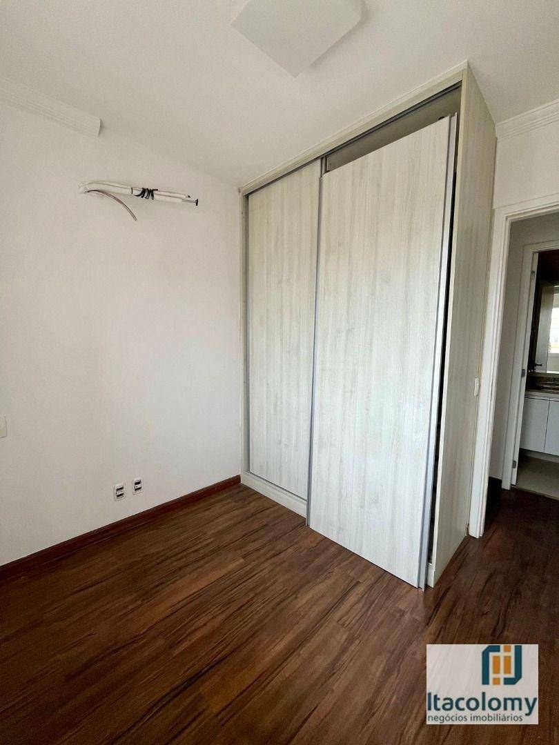 Apartamento à venda com 3 quartos, 110m² - Foto 13