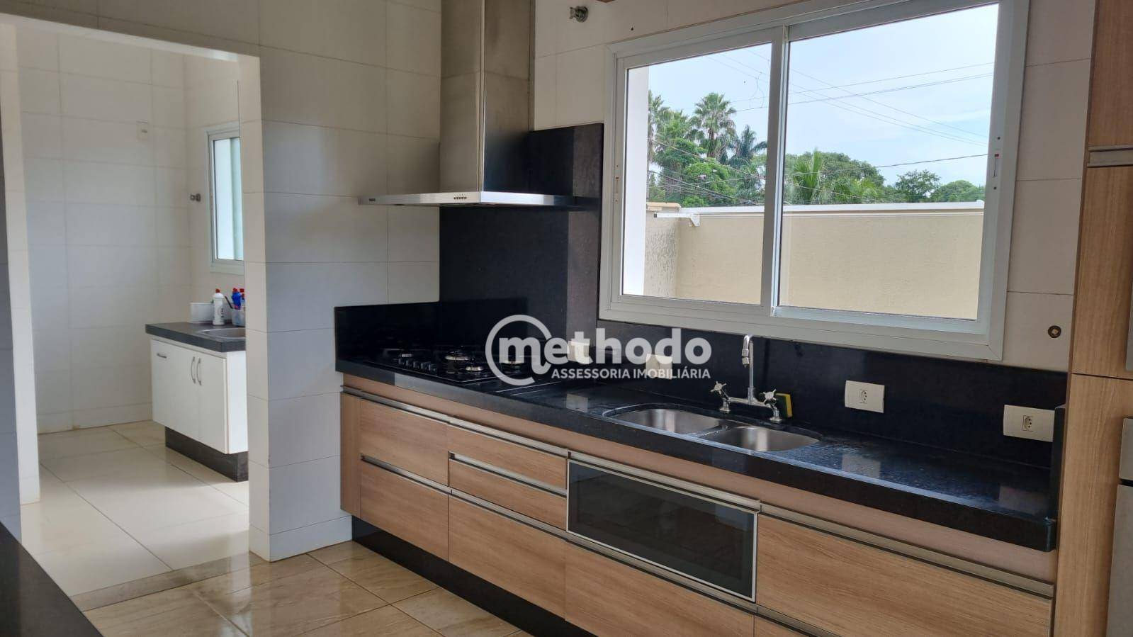 Casa de Condomínio à venda com 4 quartos, 329m² - Foto 12