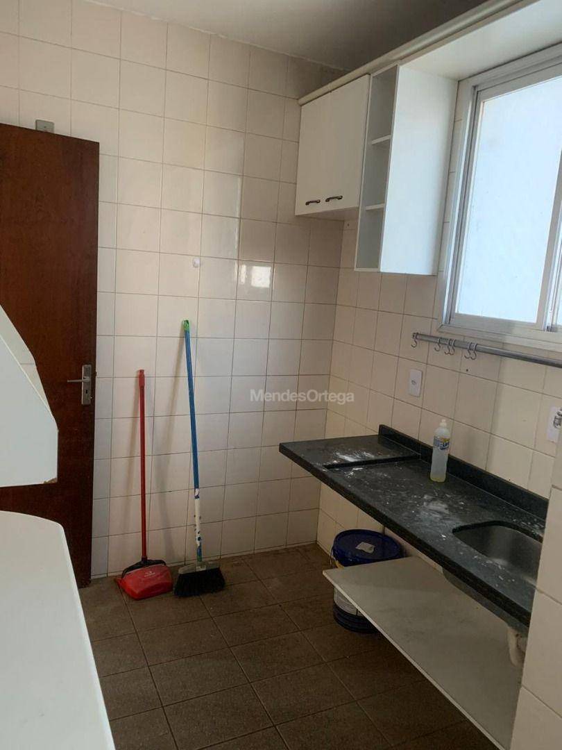 Apartamento para alugar com 3 quartos, 65m² - Foto 4