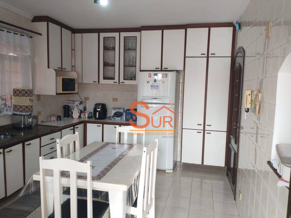 Casa à venda com 3 quartos, 300m² - Foto 6